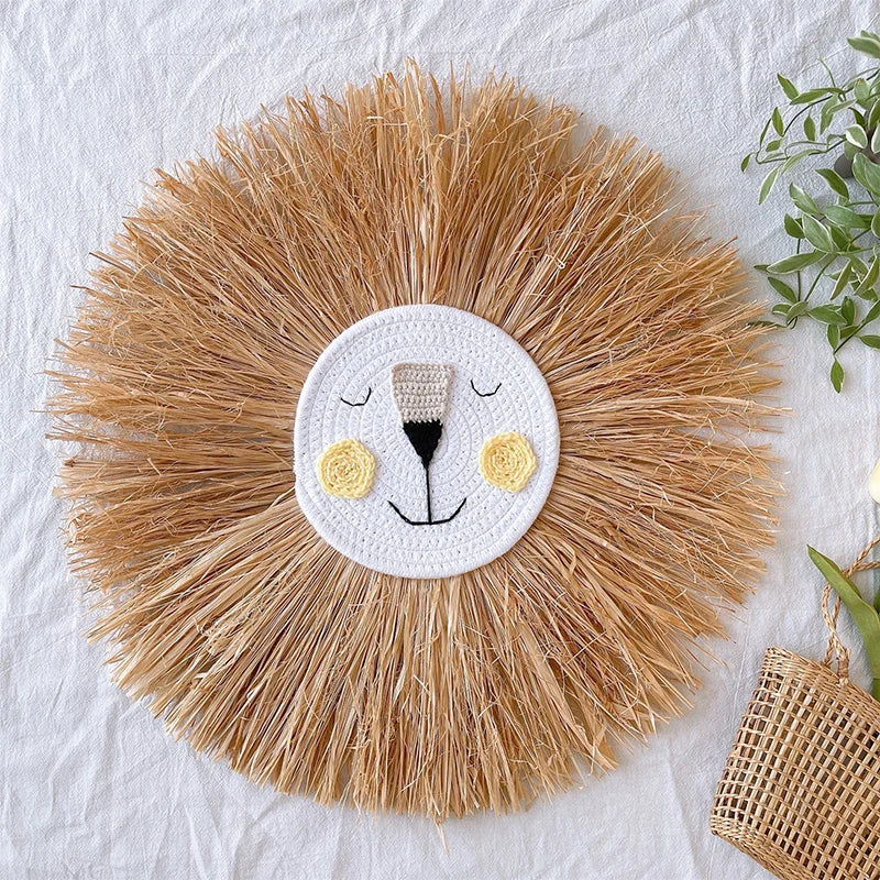 Handwoven Cartoon Lion Tapestry – Cute Animal Head Ornament for Kids’ Rooms and Home Décor