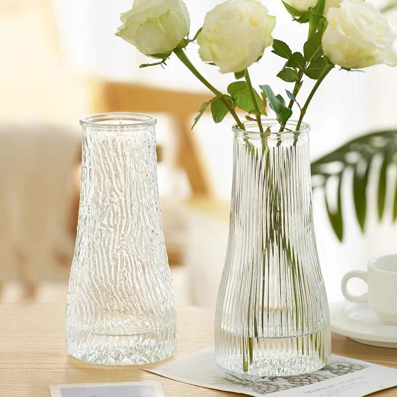 Product Description: 1Pc Simple And Creative Net Red Painted Gold Glass Transparent Flower Vase