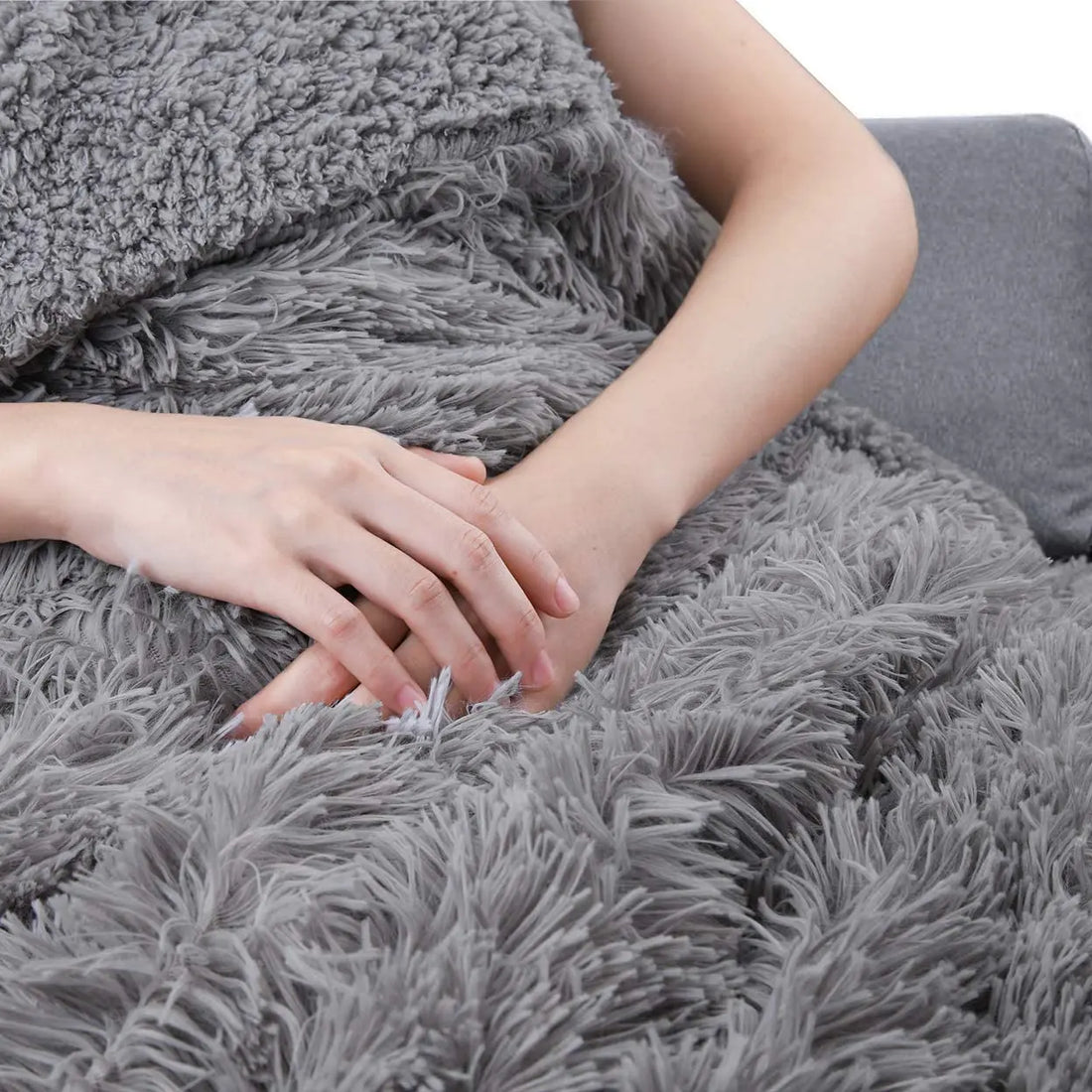 Thickened Fluffy Blanket – Double-Sided Plush Bedspread for Winter Warmth