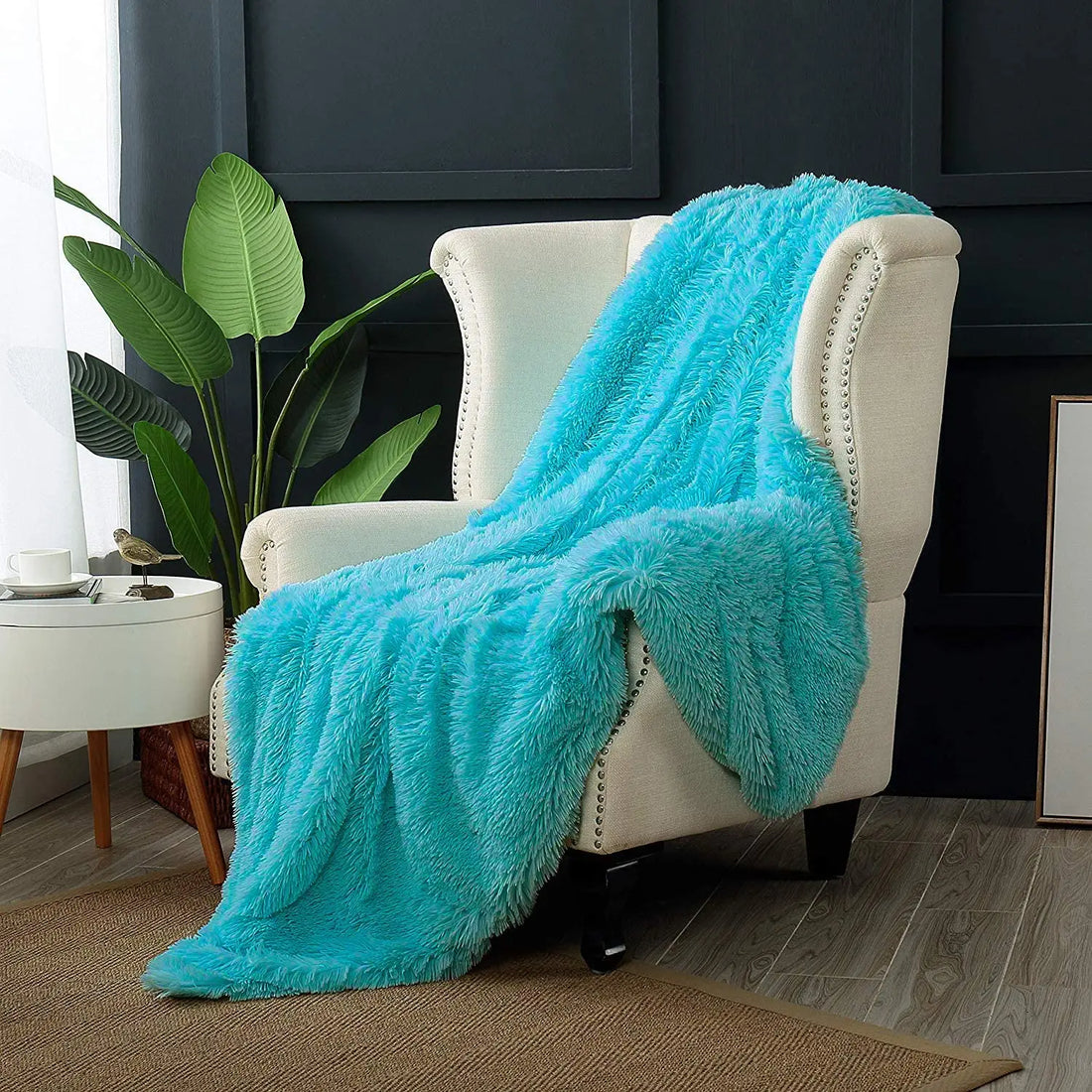 Thickened Fluffy Blanket – Double-Sided Plush Bedspread for Winter Warmth