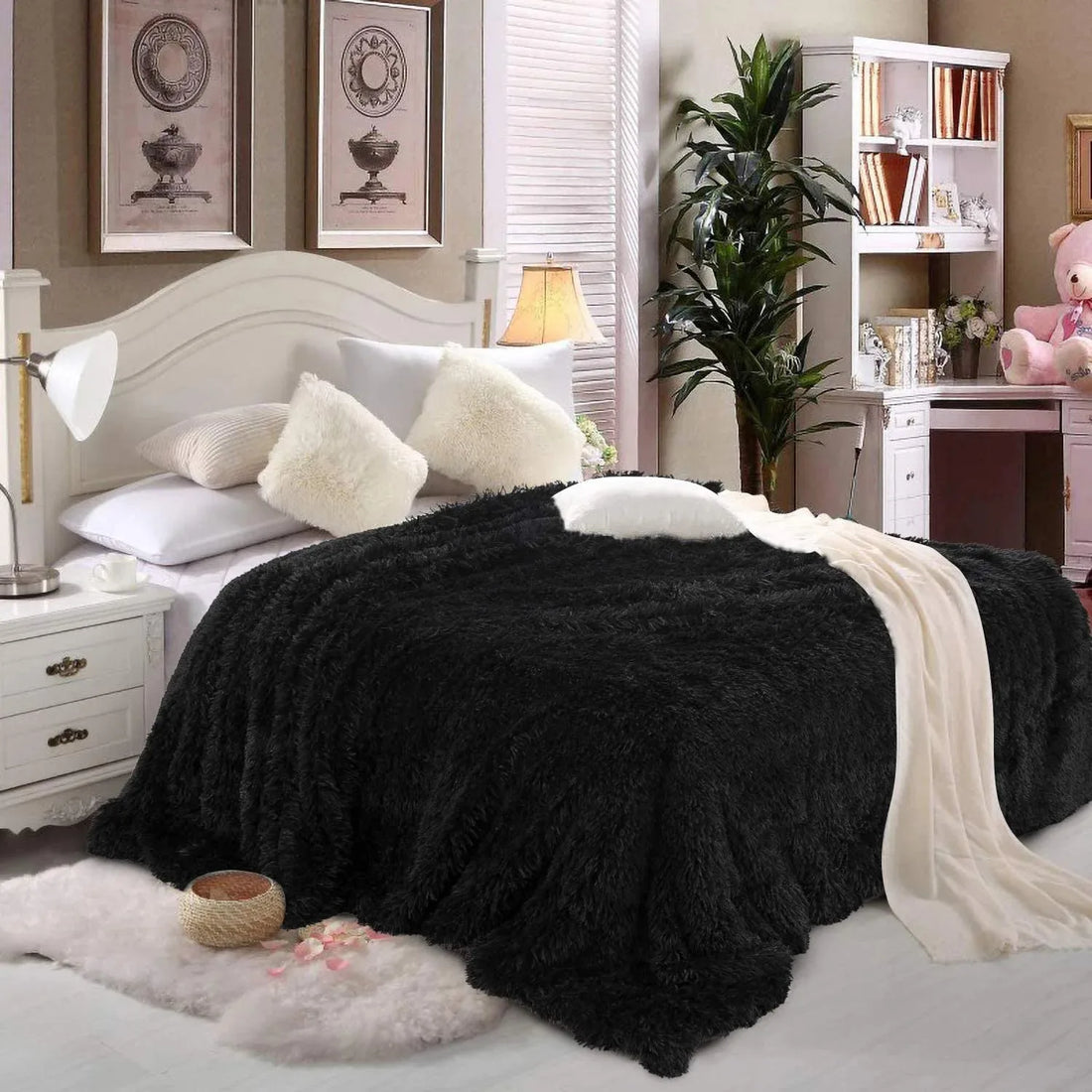 Thickened Fluffy Blanket – Double-Sided Plush Bedspread for Winter Warmth