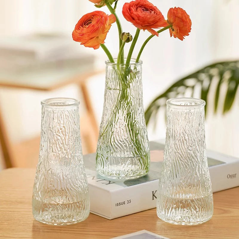 Product Description: 1Pc Simple And Creative Net Red Painted Gold Glass Transparent Flower Vase