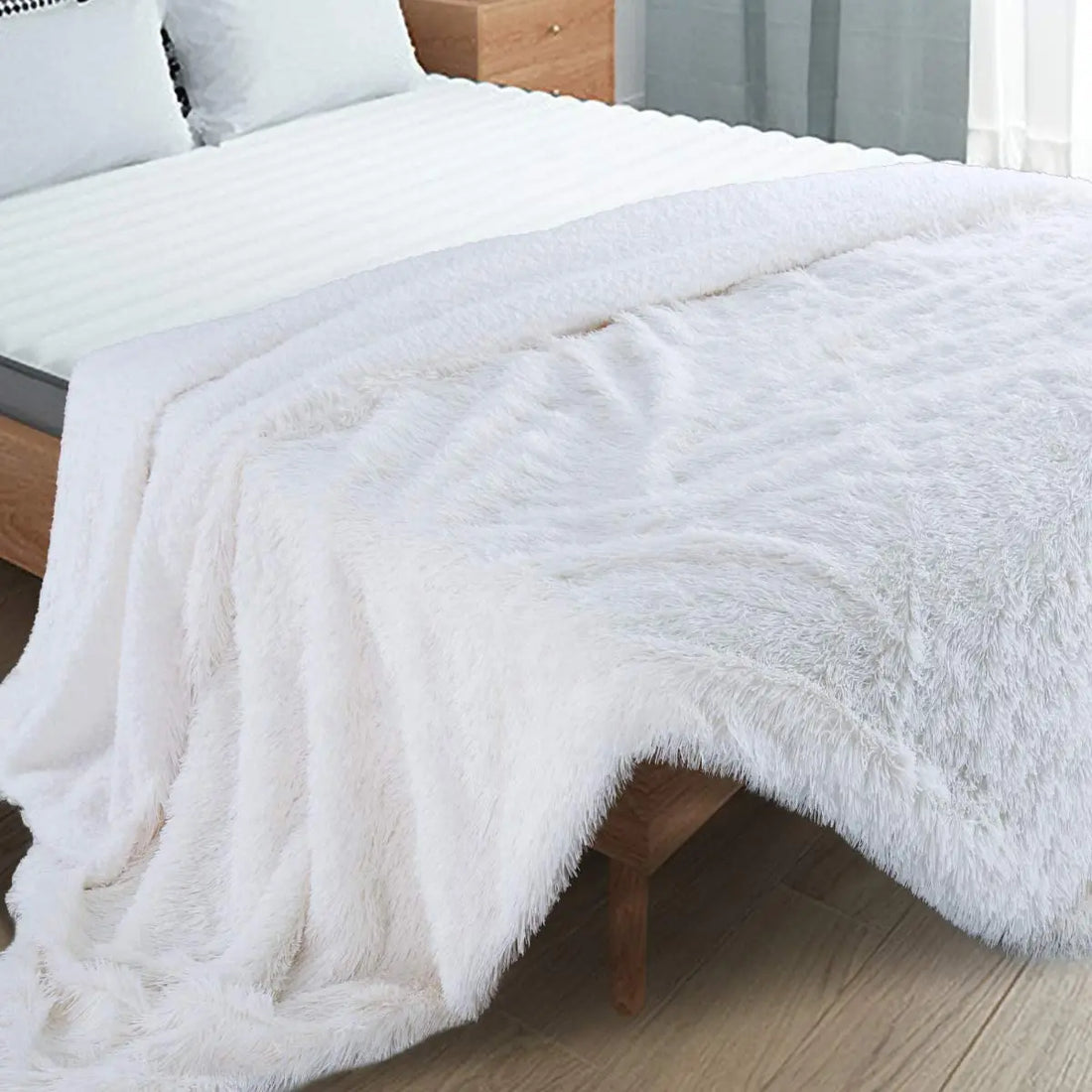 Thickened Fluffy Blanket – Double-Sided Plush Bedspread for Winter Warmth